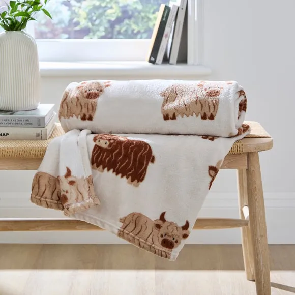 Highland Cow Fleece Throw Blanket - Natural image