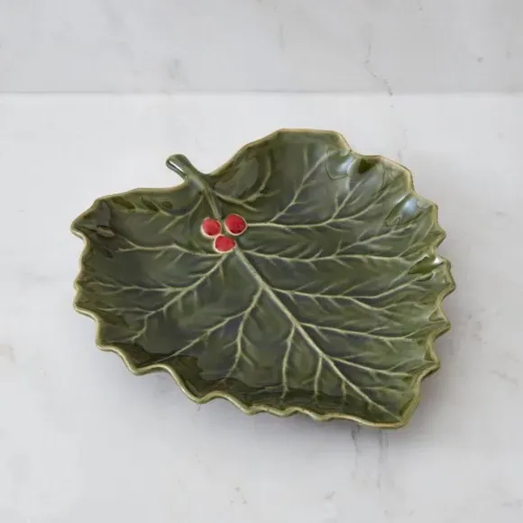 Holly Stoneware Plate - Green, Ceramic