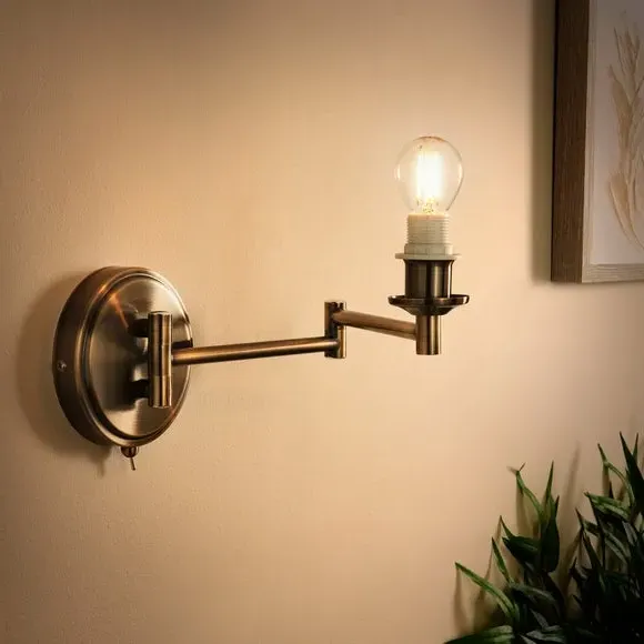 Industrial Wall Light with Extendable Arm - Brass