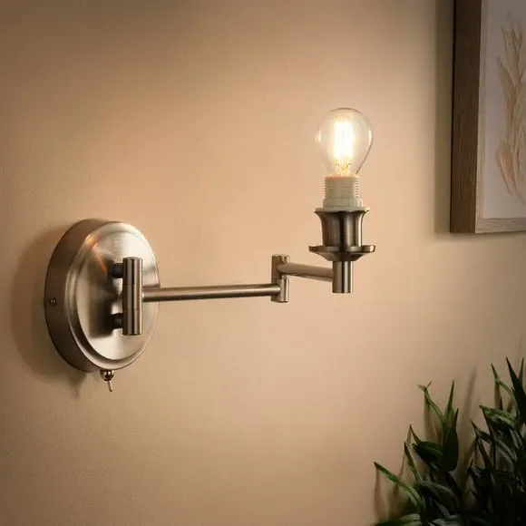 Industrial Wall Light with Extendable Arm - Chrome