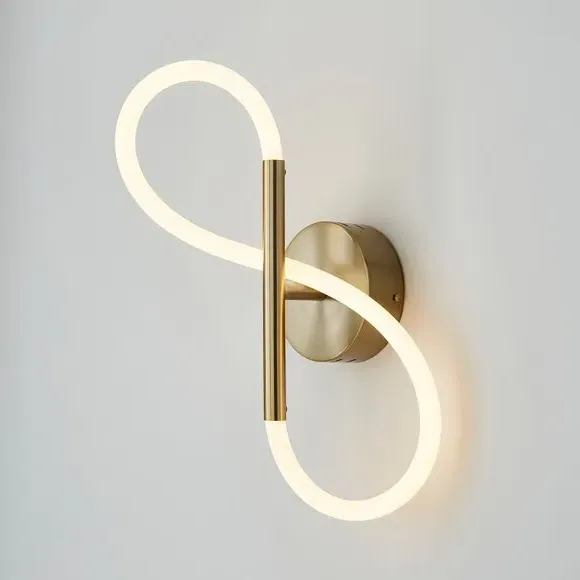 Integrated LED Wall Light - Gold, Metal image