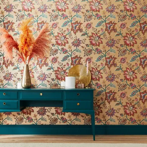 Jacobean Wallpaper with Metallic Accents - Gold