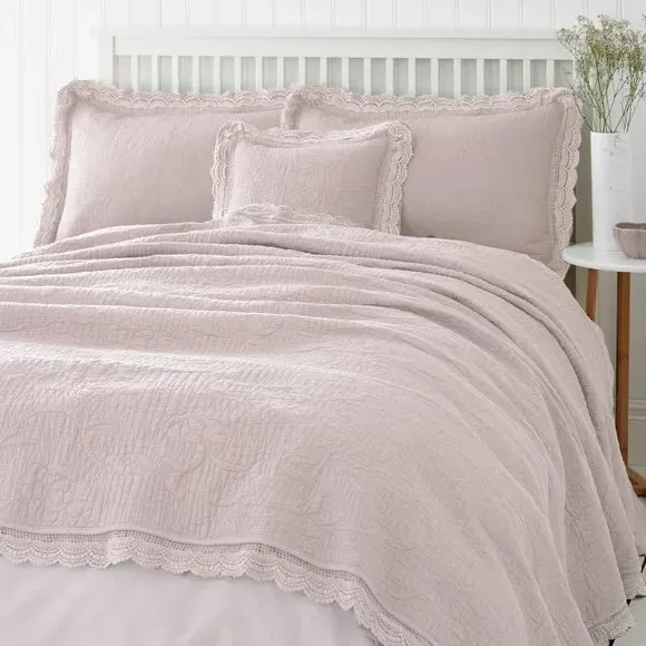 Lace Edge Bedspread - Blush, Cotton image