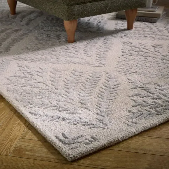 Leaf Print Rug with Sheen Pile - Natural, Viscose