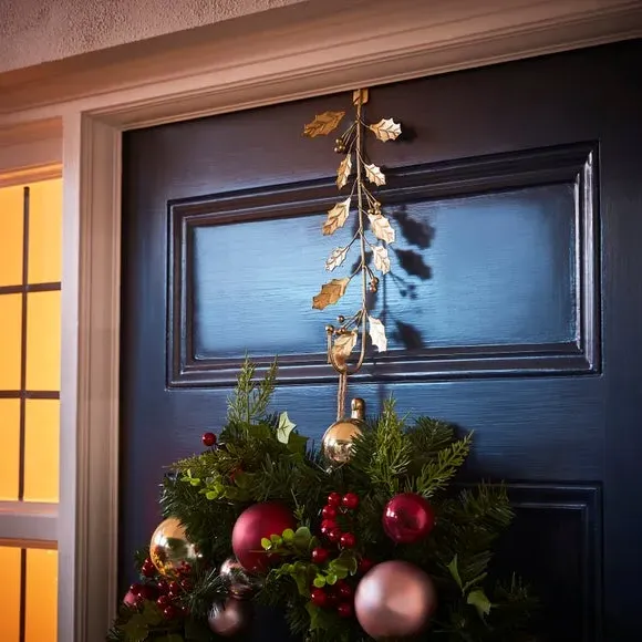 Leaf Wreath Hanger - Gold, Metal image