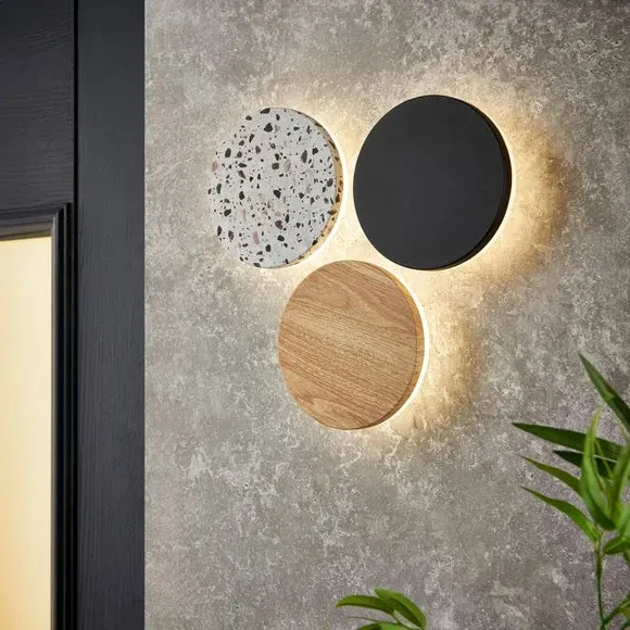 LED Outdoor Wall Light - Wood
