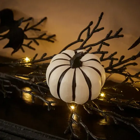 LED Pumpkin Garland with Lights - Black