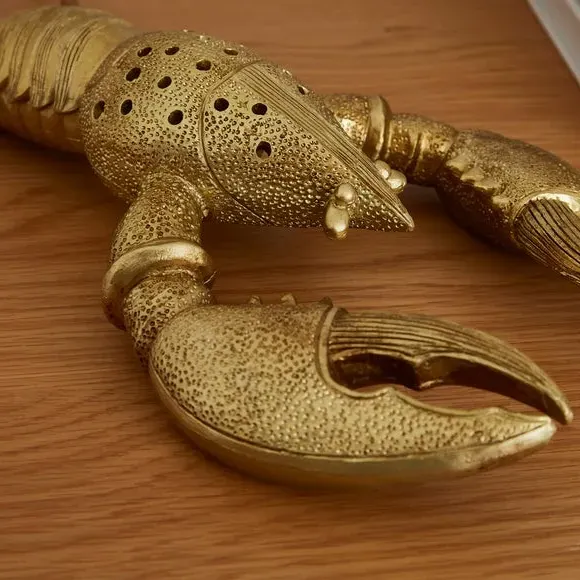 Lobster Wall Light Plug-In - Gold