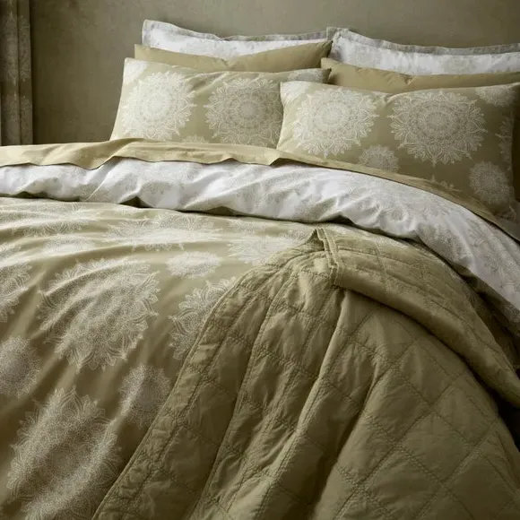 Mandala Duvet Cover & Pillowcase Set - Olive