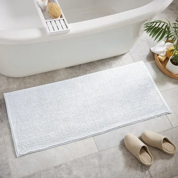 Mini Bath Runner with Bobble Texture - White