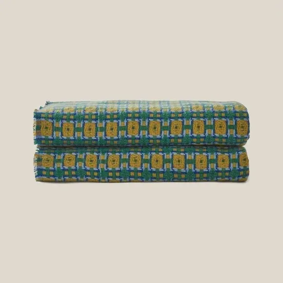 Mini Plaid Throw Blanket with Tassels - Blue