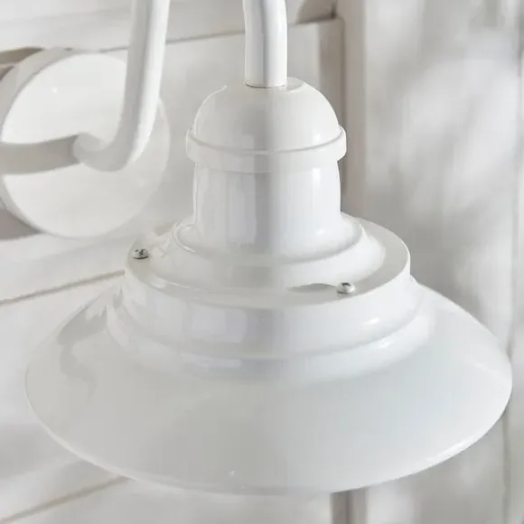 Outdoor Wall Light Traditional - Off-White