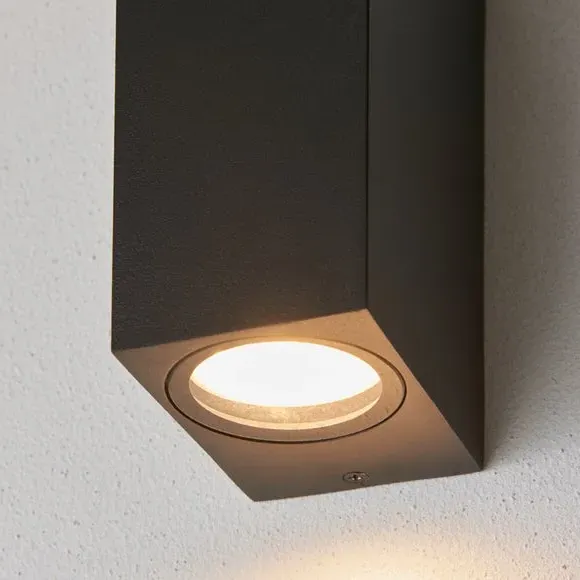 Outdoor Wall Light with IP44 Rating - Black