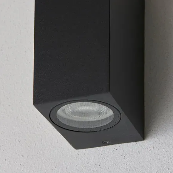 Outdoor Wall Light with IP44 Rating - Black