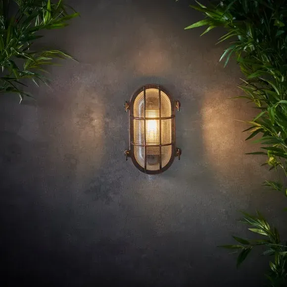 Outdoor Wall Light with Ribbed Glass - Bronze