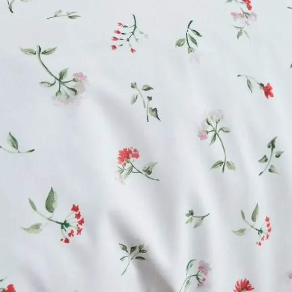 Oxford Pillowcase Floral Design - Red, Cotton