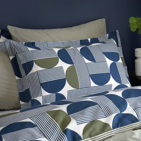 Oxford Pillowcase Geometric Design - Navy, Cotton image