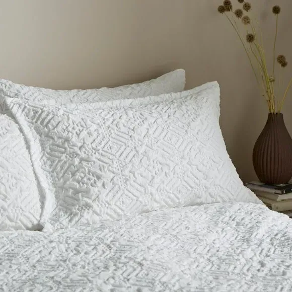 Oxford Pillowcase Geometric Design - White, Polyester image