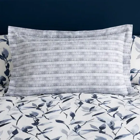 Oxford Pillowcase - Navy, Polycotton Blend image