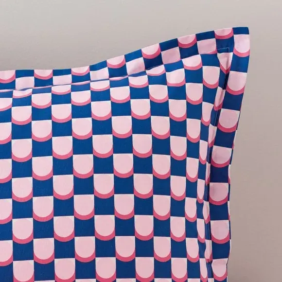 Oxford Pillowcase Retro Floral - Rhubarb, Cotton