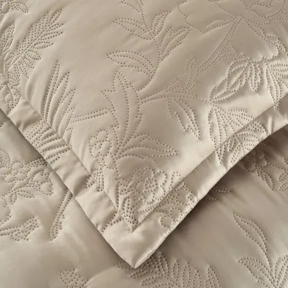 Oxford Pillowcase with Button Closure - Champagne