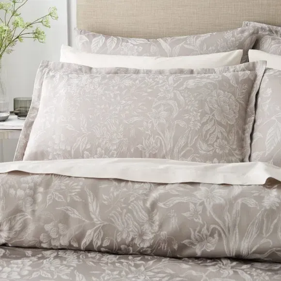 Oxford Pillowcase with Button Closure - Grey image