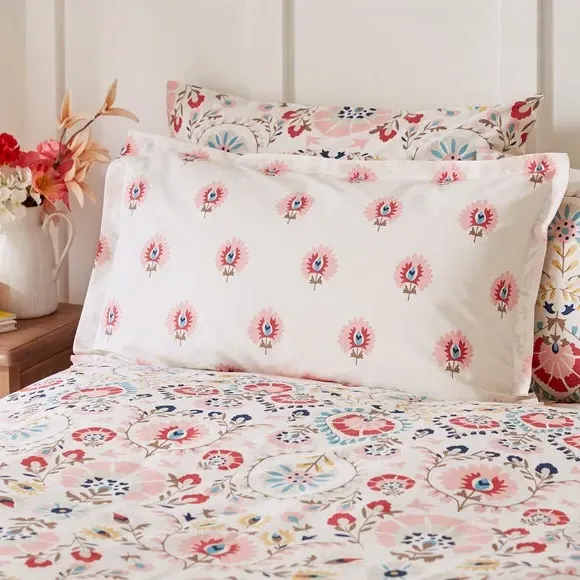 Oxford Pillowcase with Button Closure - Pink, Cotton image