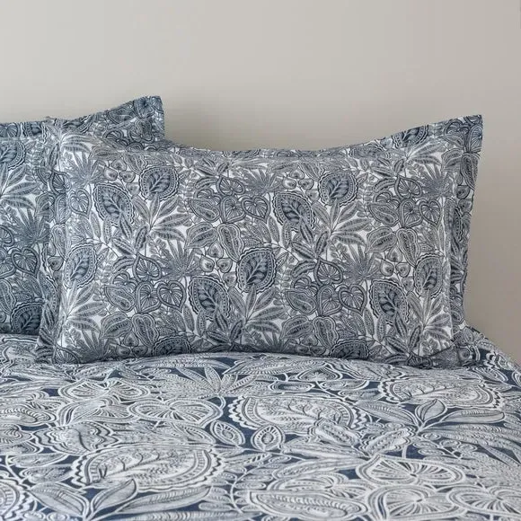 Oxford Pillowcase with Leaf Design - Blue, Cotton image