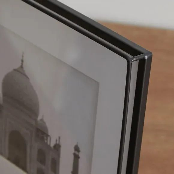 Photo Frame with Polished Finish - Black