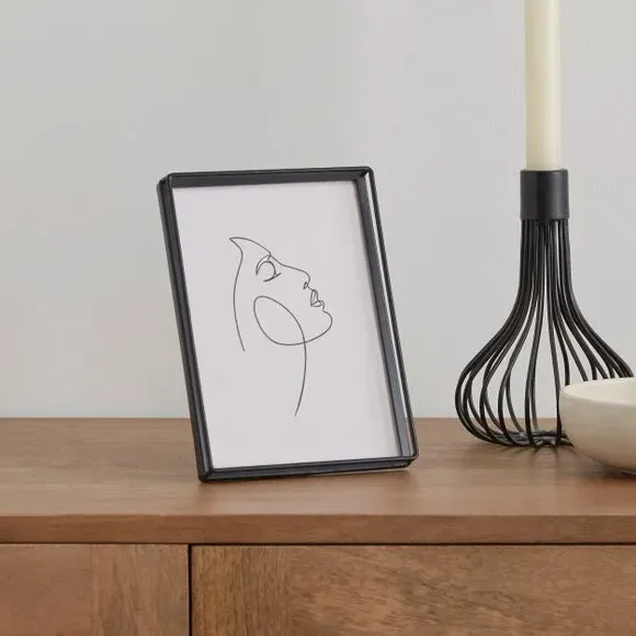 Photo Frame with Polished Finish - Black