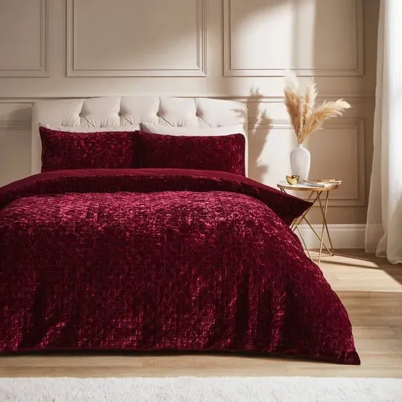 Pinsonic Duvet Cover Set - Burgundy, Velvet image