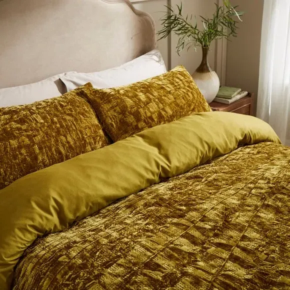 Pinsonic Duvet Cover Set - Green, Velvet