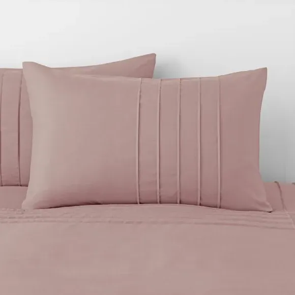 Pintuck Duvet Cover & Pillowcase Set - Blush