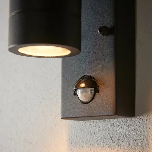PIR Sensor Outdoor Wall Light - Black
