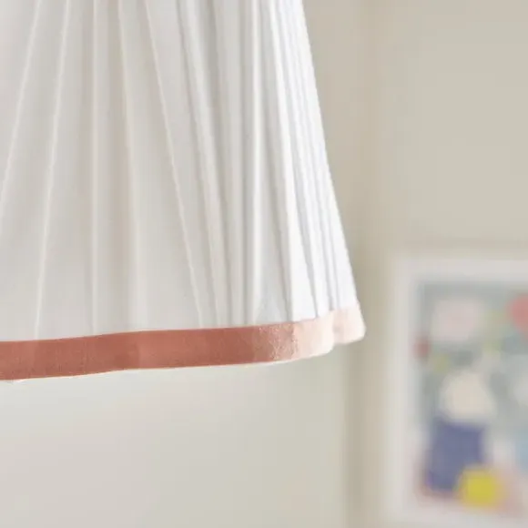 Pleated Lamp Shade with Fan Design - Pink