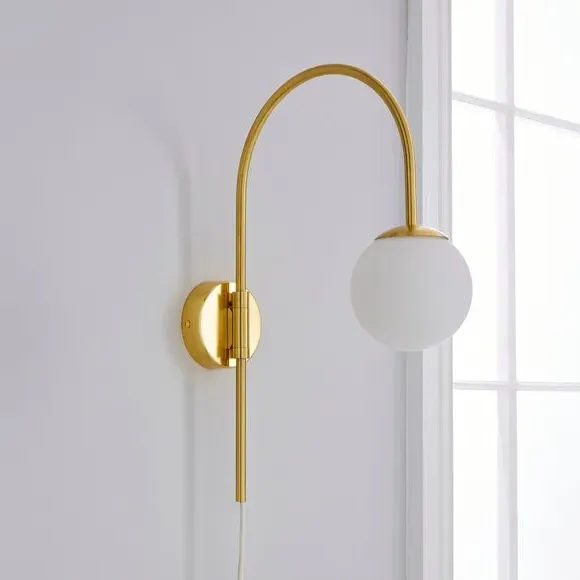 Plug-In Wall Light - Gold