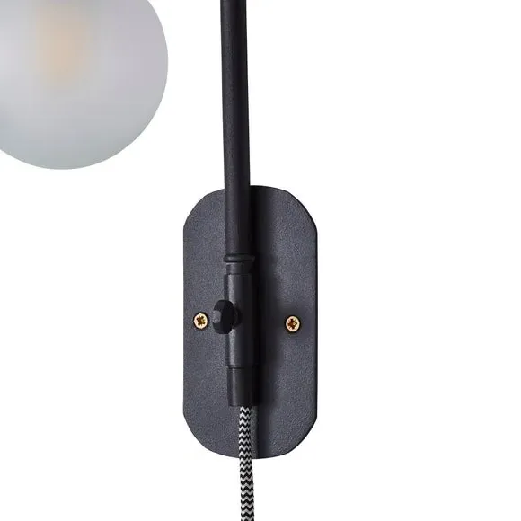 Plug-in Wall Light with Adjustable Head - Black