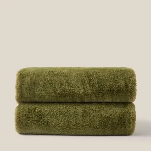 Plush Throw Blanket - Olive