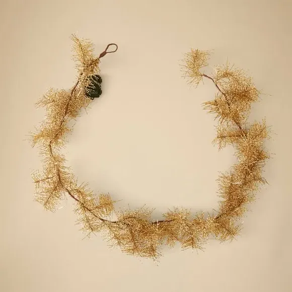 Pre-Lit Garland with LED Lights - Gold