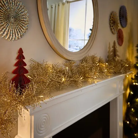 Pre-Lit Garland with LED Lights - Gold image