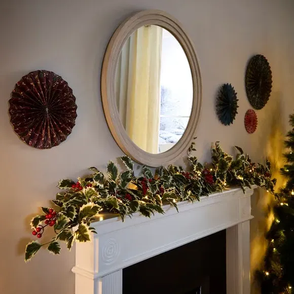 Pre-Lit Holly Garland with Timer - Green, Artificial image