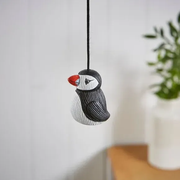 Puffin Light Pull - White, Resin image