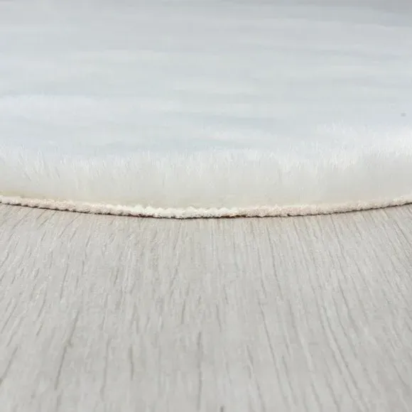 Quad Rug - Ivory, Faux Fur