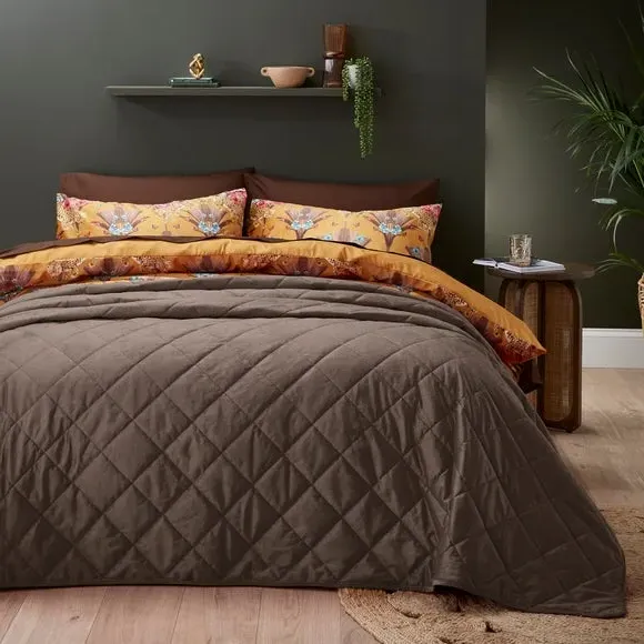 Quilted Bedspread - Brown, Velvet