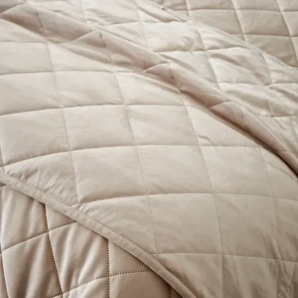 Quilted Bedspread - Mushroom, Velvet