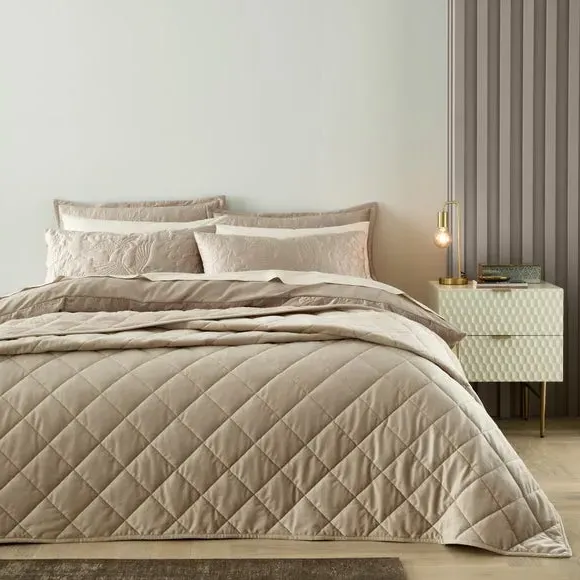 Quilted Bedspread - Mushroom, Velvet