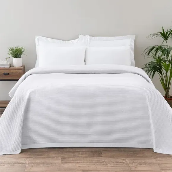 Quilted Bedspread - White, Polyester