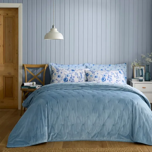 Quilted Bedspread with Embroidery - Blue image