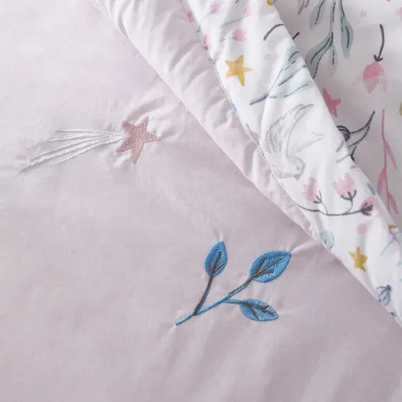 Quilted Bedspread with Unicorn Embroidery - Pink