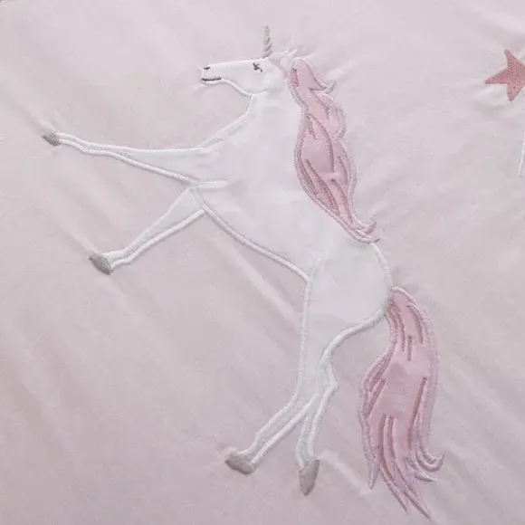 Quilted Bedspread with Unicorn Embroidery - Pink